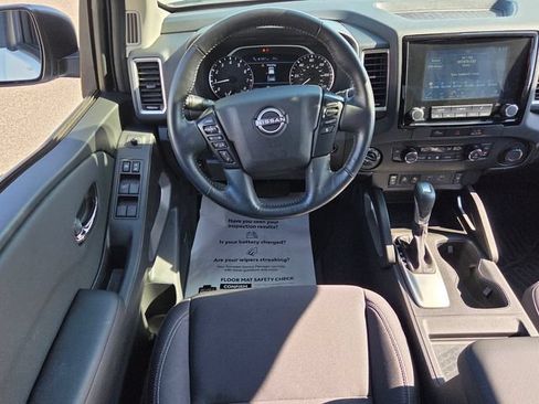 Used 2024 Nissan Frontier SV w/ Technology Package AWD/4WD image 7