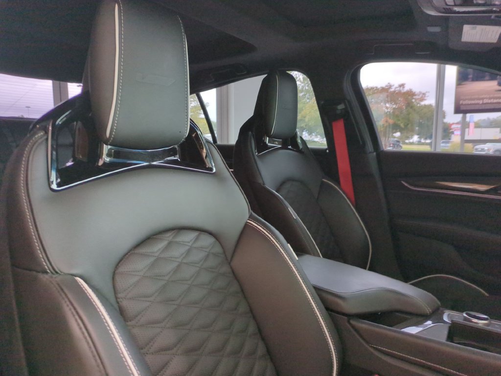 Used 2024 Cadillac CT5 V Blackwing w/ Driver Assist Package RWD image 30