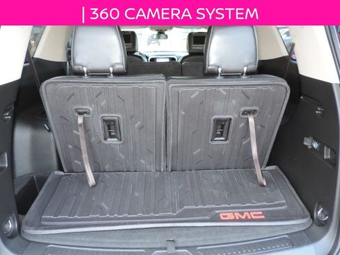 Used 2017 GMC Acadia Denali w/ Technology Package FWD image 14