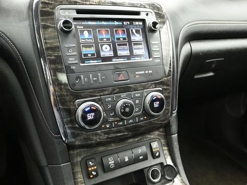 Used 2013 Buick Enclave Leather AWD/4WD image 35