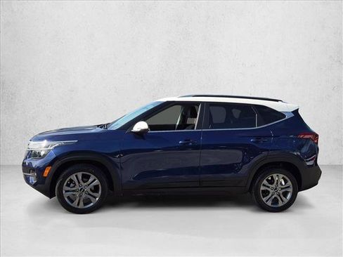 Used 2023 Kia Seltos S w/ Navigation Package FWD image 8