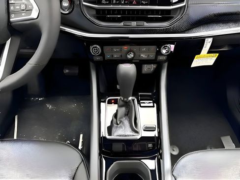 New 2026 Jeep Compass Limited AWD/4WD image 31
