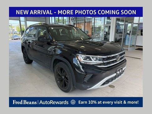 Used 2023 Volkswagen Atlas SE w/ Black Wheel Package AWD/4WD image 1