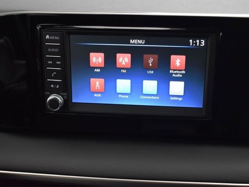 Used 2025 Nissan Kicks S image 10