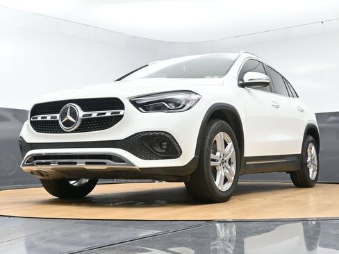 Used 2022 Mercedes-Benz GLA 250 w/ Premium Package Lite image 52