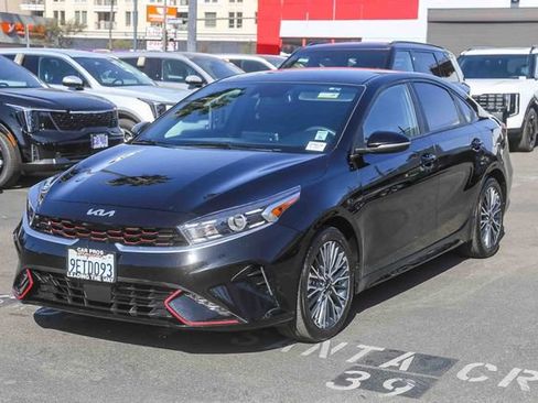 Used 2023 Kia Forte GT-Line w/ GT-Line Technology Package image 5