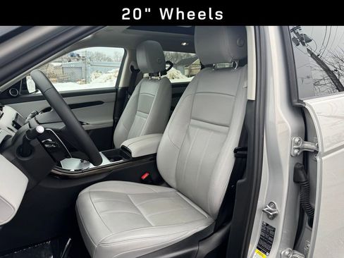 Used 2024 Land Rover Range Rover Evoque S image 9