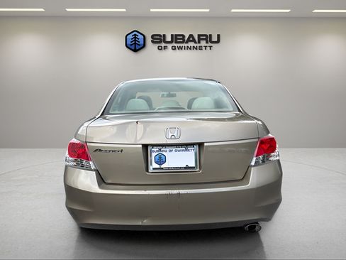 Used 2010 Honda Accord LX-P image 4