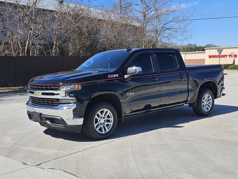 Used 2021 Chevrolet Silverado 1500 LT w/ Z71 Off-Road Package image 1