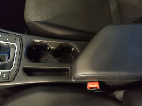 Used 2021 Volkswagen Jetta FWD image 26