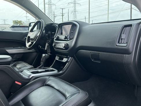 Used 2020 Chevrolet Colorado ZR2 w/ ZR2 Midnight Special Edition image 17