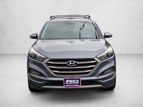 Used 2016 Hyundai Tucson Sport image 2