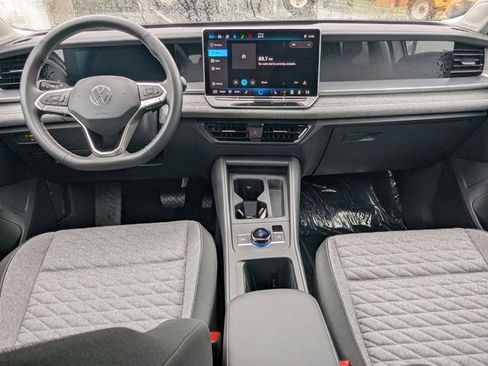 New 2025 Volkswagen Tiguan S image 15