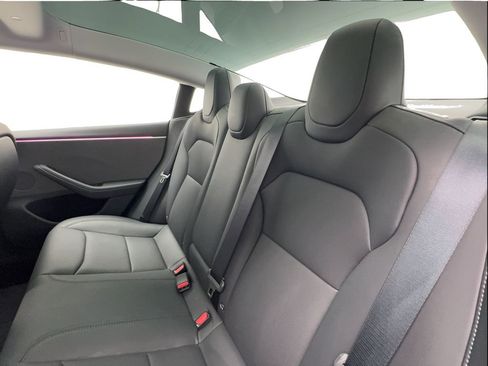 Used 2025 Tesla Model 3 Long Range RWD image 23