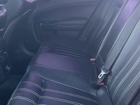 Used 2013 Chrysler 300 S image 22