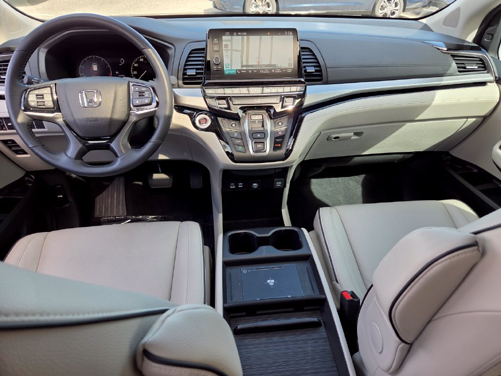 Used 2025 Honda Odyssey Touring image 13
