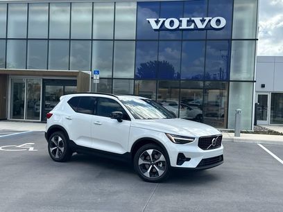 New 2026 Volvo XC40 B5 Plus w/ Climate Package
