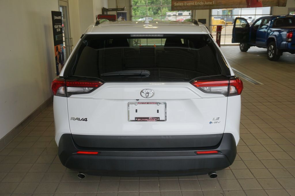 Certified 2025 Toyota RAV4 LE AWD/4WD image 14