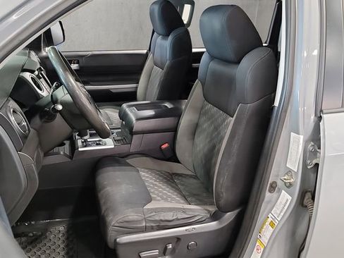 Used 2019 Toyota Tundra SR5 AWD/4WD image 10