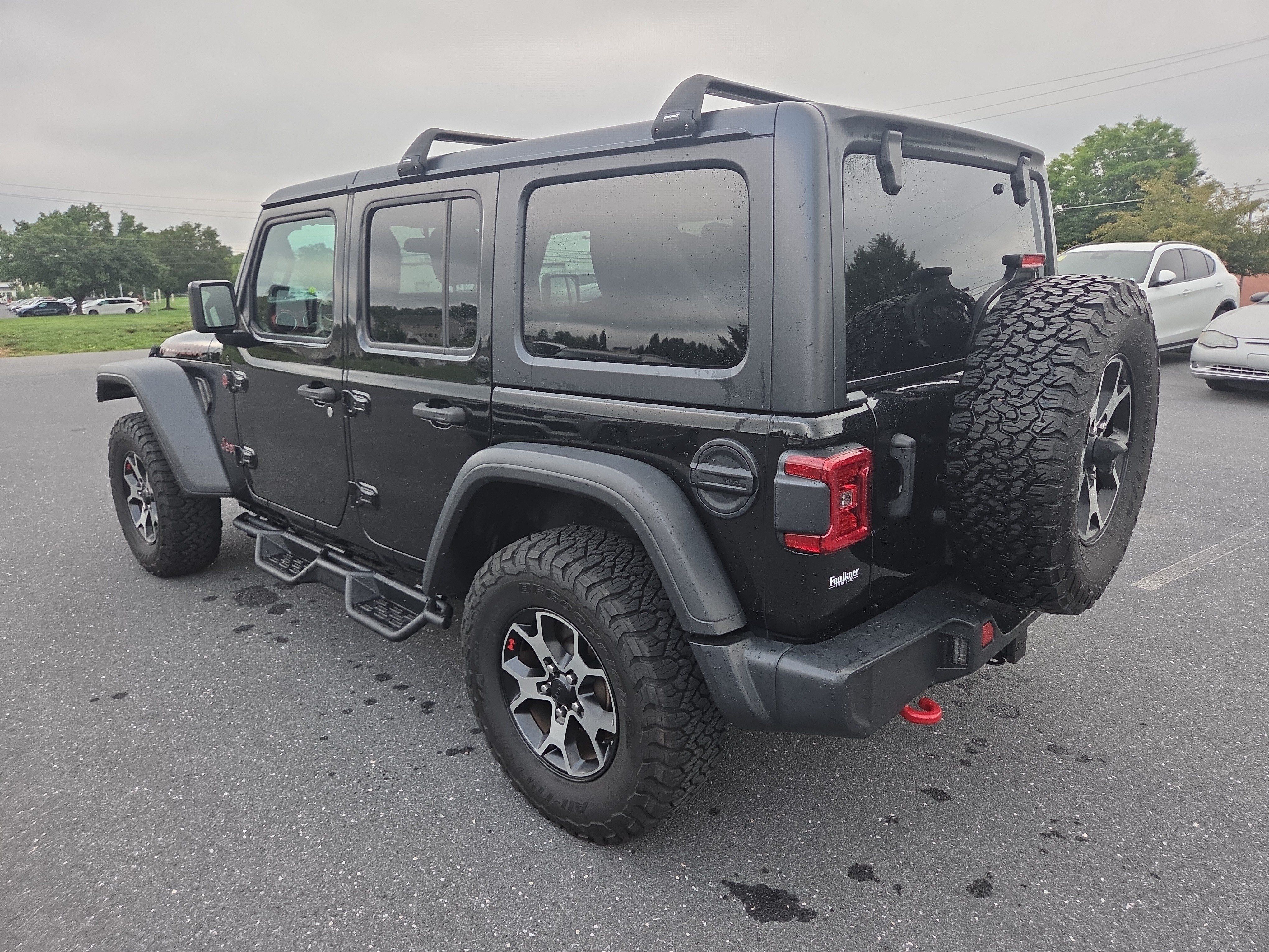 Used 2021 Jeep Wrangler Unlimited Rubicon w/ LED Lighting Group AWD/4WD image 12