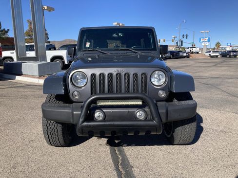 Used 2016 Jeep Wrangler Unlimited Sport image 2