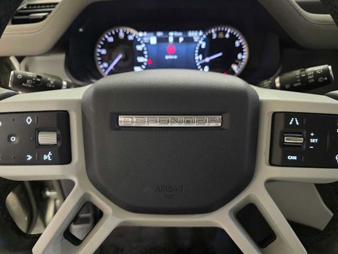 Used 2023 Land Rover Defender 110 SE AWD/4WD image 25