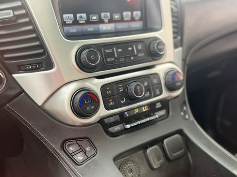 Used 2016 GMC Yukon SLT AWD/4WD image 38