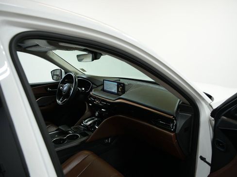 Used 2023 Acura MDX SH-AWD w/ Technology Package image 21