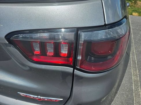 Used 2020 Jeep Compass Trailhawk AWD/4WD image 15