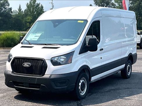 New 2026 Ford Transit 250 148 Medium Roof RWD image 2