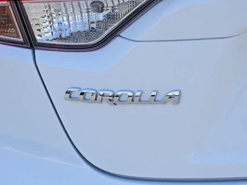 Certified 2026 Toyota Corolla LE w/ Carpet Mat Package (TMS) FWD image 10