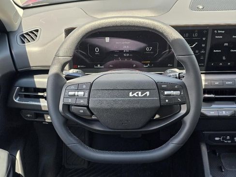 New 2025 Kia K4 EX image 14