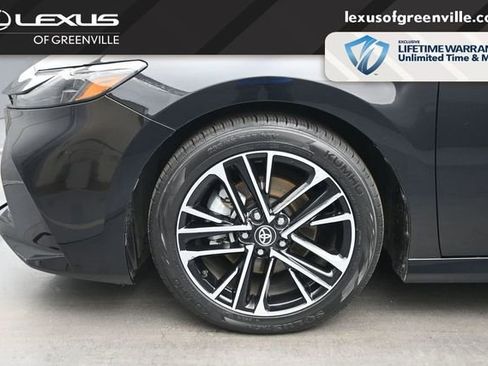 Used 2025 Toyota Camry XLE FWD image 9