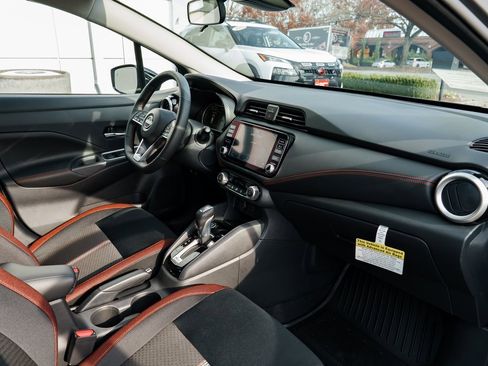 New 2025 Nissan Versa SR w/ Trunk Package image 25