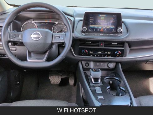 Used 2025 Nissan Rogue SV image 13