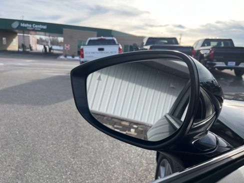 Used 2025 MAZDA CX-30 AWD 2.5 S w/ Preferred Package image 23