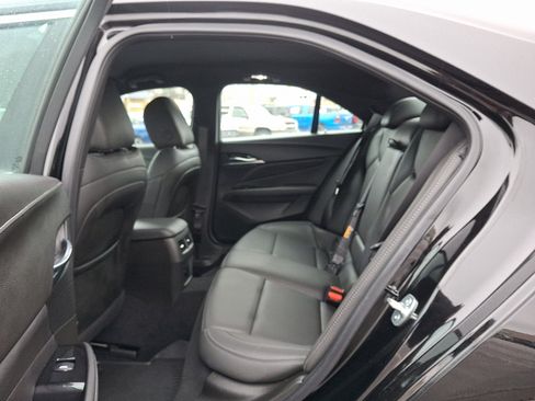 Used 2025 Cadillac CT4 Luxury image 11