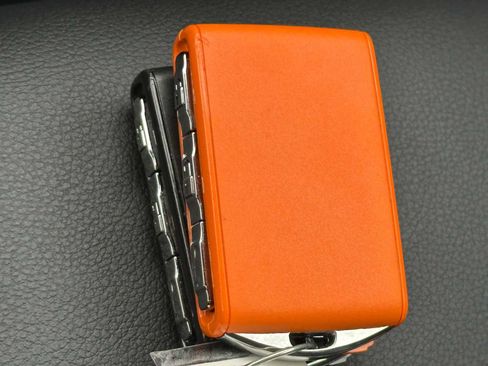 Used 2025 Volvo XC40 B5 Plus w/ Climate Package image 34