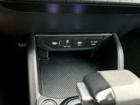 Used 2025 Kia K4 FWD image 17