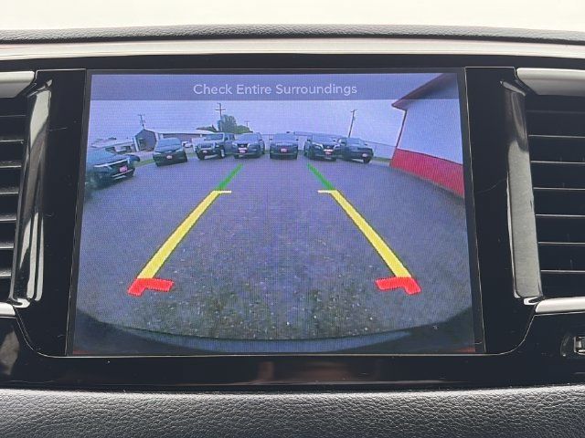 Used 2017 Chrysler Pacifica Touring Plus w/ Tire & Wheel Group FWD image 46