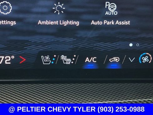 Used 2025 Chevrolet Traverse High Country FWD image 30