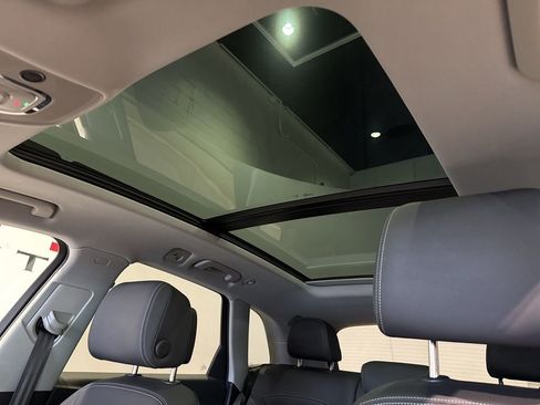 Used 2023 Audi Q5 2.0T Premium w/ Convenience Package image 32