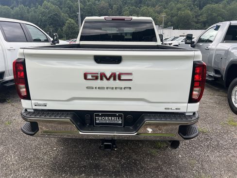 New 2026 GMC Sierra 2500 SLE w/ LPO, GMC Protection Package AWD/4WD image 4