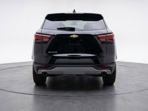 Used 2025 Chevrolet Blazer LT FWD image 7