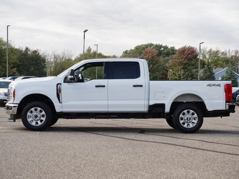 Used 2024 Ford F250 XLT image 7