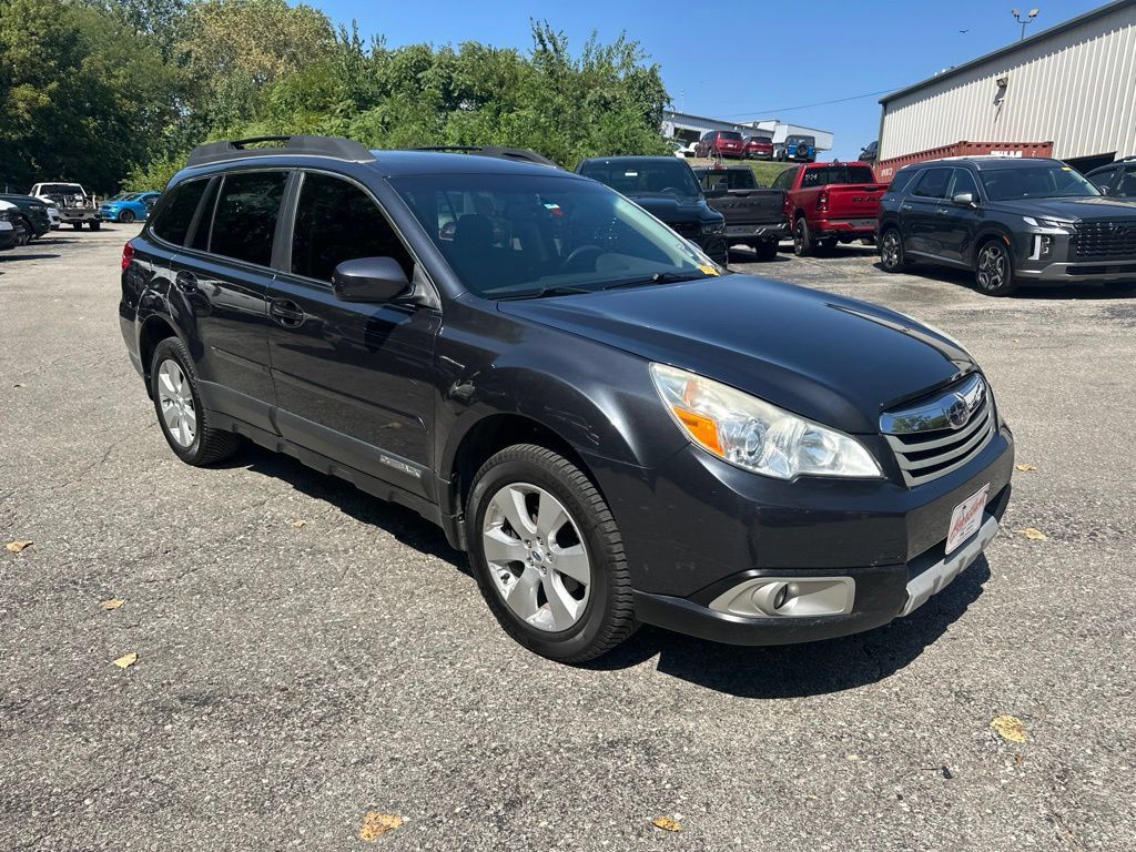 Used 2011 Subaru Outback 2.5i Limited w/ PWR Moonroof Pkg AWD/4WD image 5