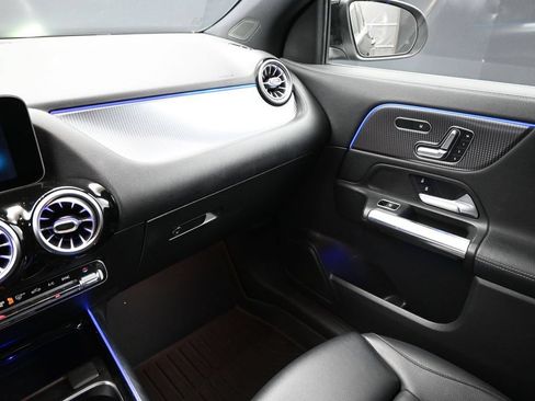 Used 2021 Mercedes-Benz GLA 250 image 18