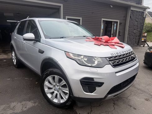 Used 2016 Land Rover Discovery Sport SE AWD/4WD image 4