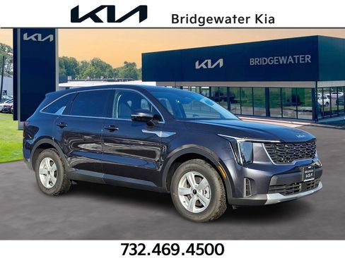 New 2026 Kia Sorento LX FWD image 1