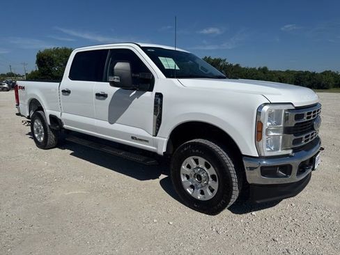 Used 2024 Ford F250 XLT w/ FX4 Off-Road Package image 7